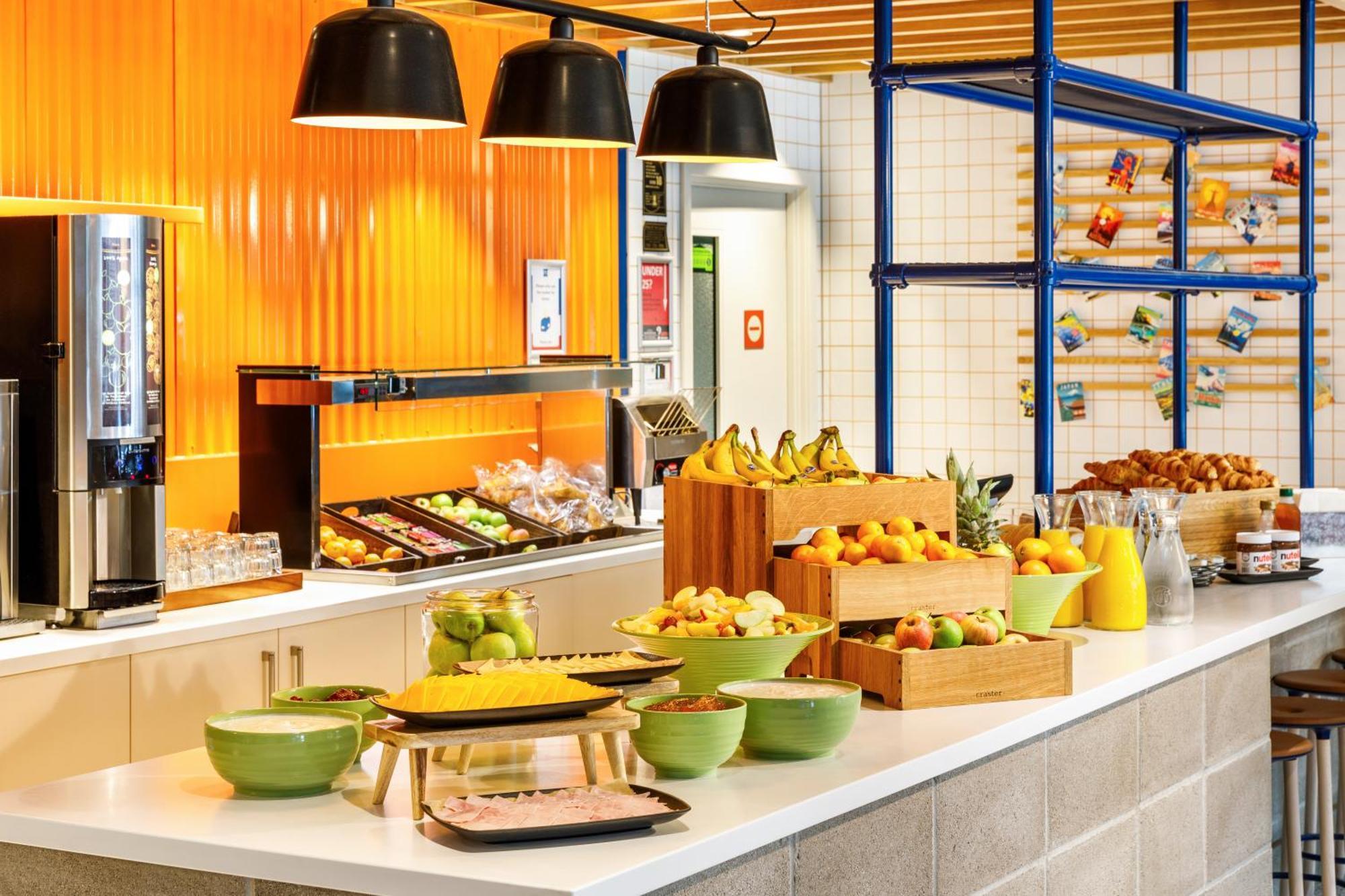 Ibis Budget Manchester Airport T2 هييل المظهر الخارجي الصورة